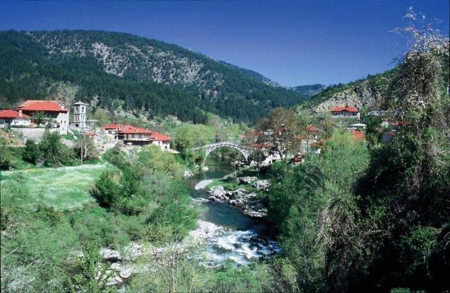 Kerasies Guesthouse Vovúsza Kültér fotó