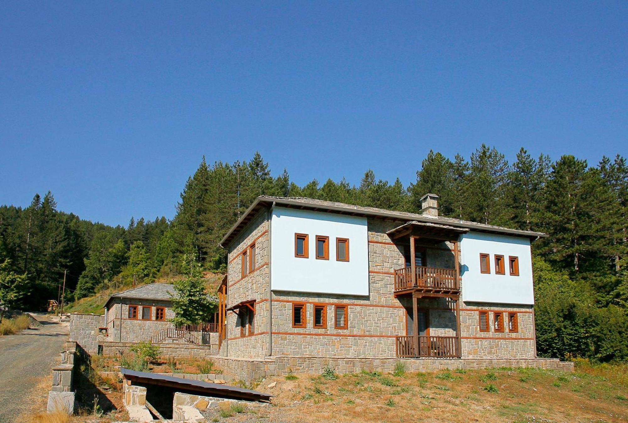 Kerasies Guesthouse Vovúsza Kültér fotó