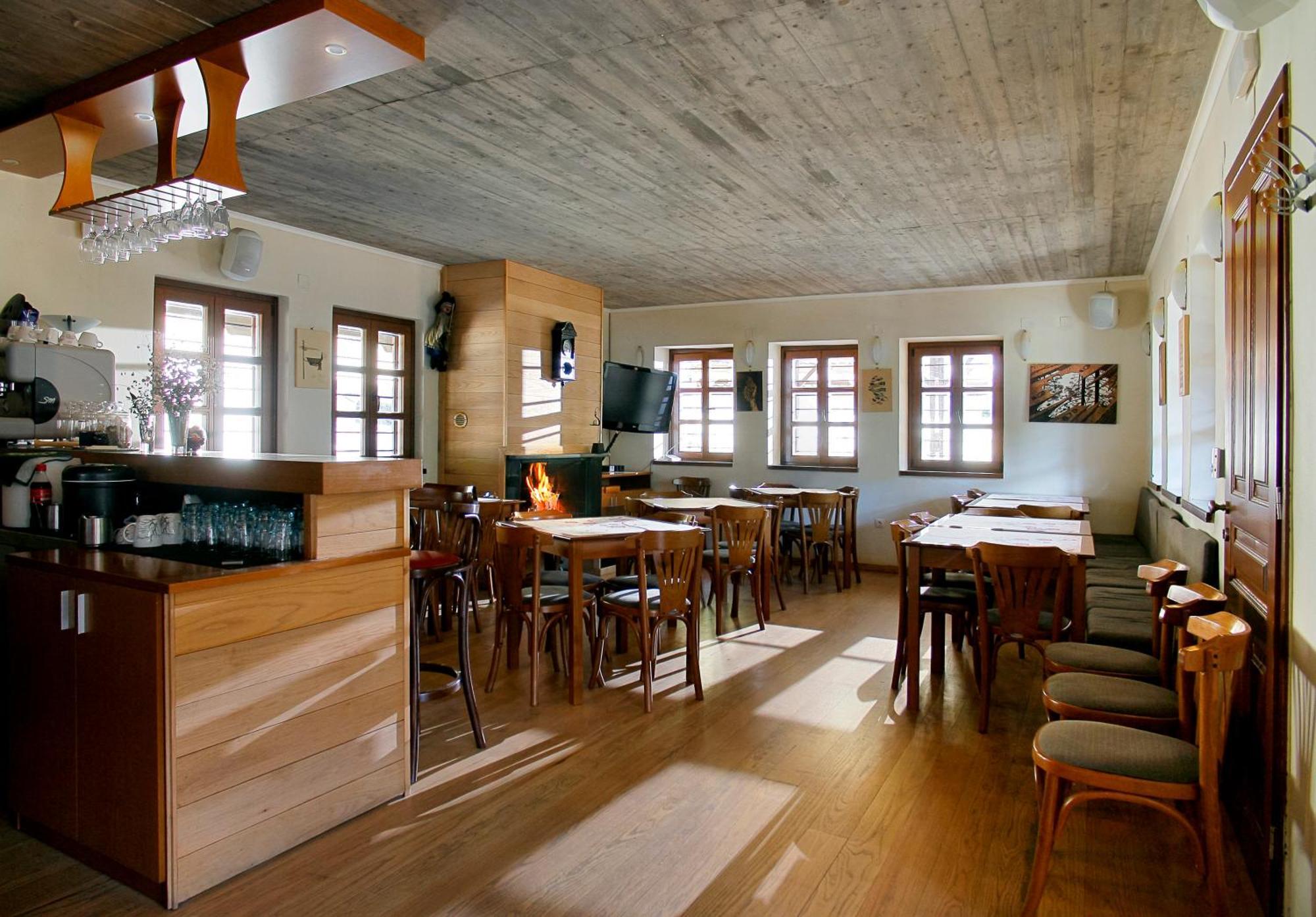Kerasies Guesthouse Vovúsza Kültér fotó
